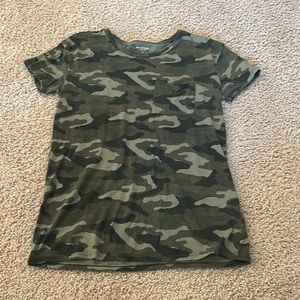 Women’s Camo Small Arizona T-Shirt